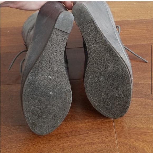 Vince Camuto Distressed Leather Platform Wedge Boot - Picture 5 of 7